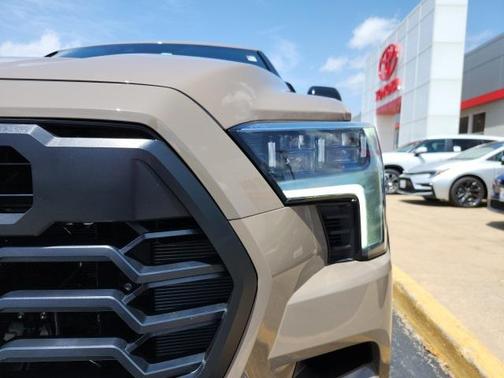 2025 Toyota Sequoia Base