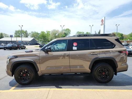 2025 Toyota Sequoia Base