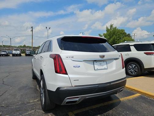 2021 Cadillac XT5 Premium Luxury