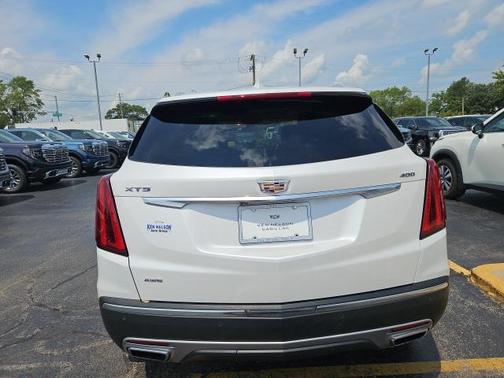 2021 Cadillac XT5 Premium Luxury