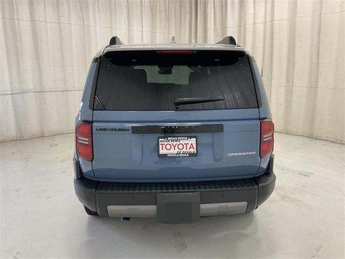 2025 Toyota Land Cruiser Base