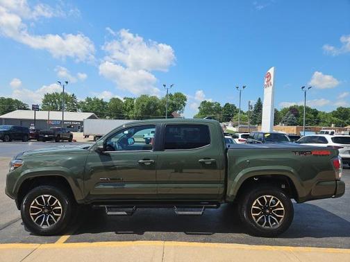 2022 Toyota Tacoma TRD Sport