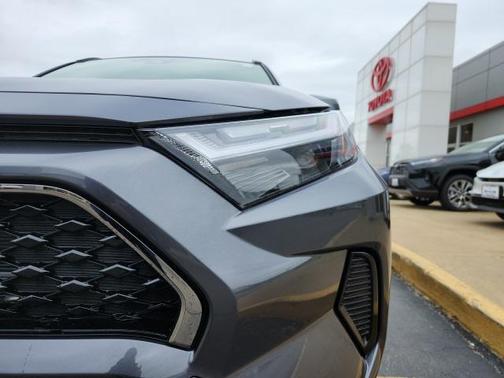 2025 Toyota RAV4 Hybrid SE