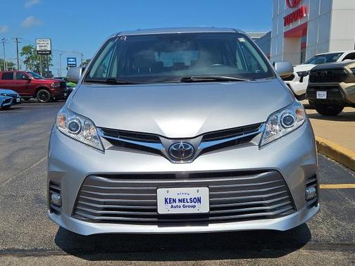 2019 Toyota Sienna XLE