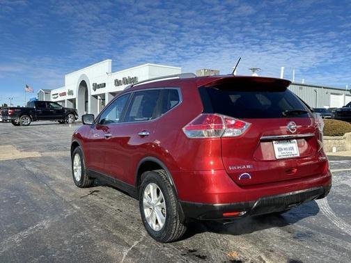 2016 Nissan Rogue SV