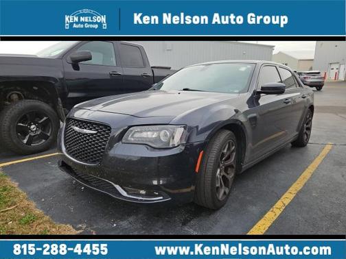 2016 Chrysler 300 S