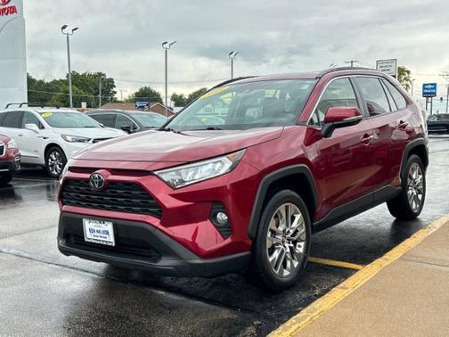 Pearl 2019 Toyota RAV4 XLE Premium