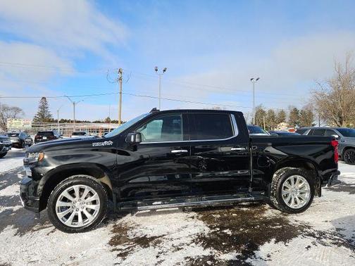 2022 Chevrolet Silverado 1500 High Country