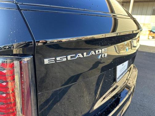 2025 Cadillac Escalade Sport