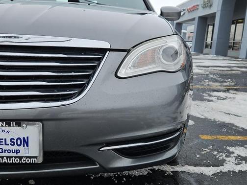 2012 Chrysler 200 Touring