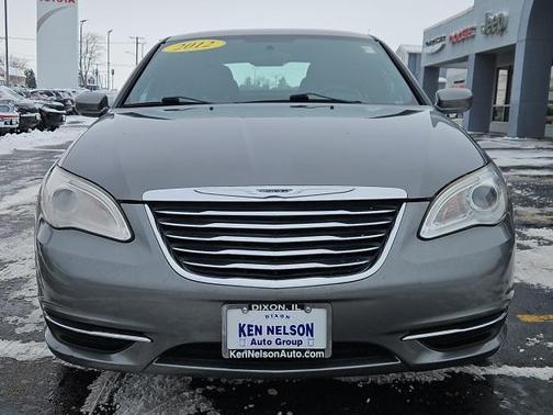 2012 Chrysler 200 Touring