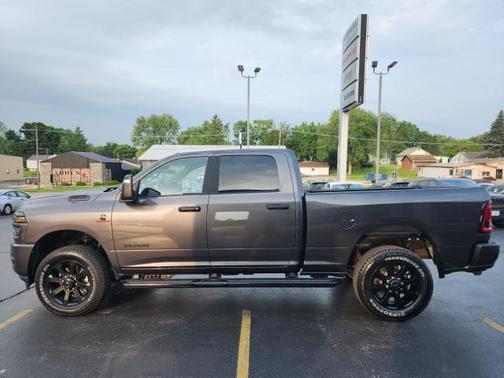2025 RAM 2500 Big Horn Crew Cab 4x4 6'4' Box