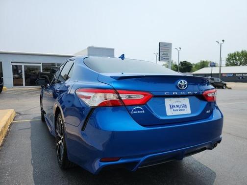 2020 Toyota Camry SE