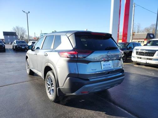 2023 Nissan Rogue S