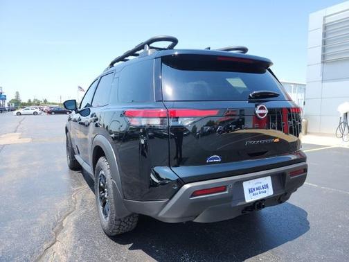 2025 Nissan Pathfinder Rock Creek 4WD