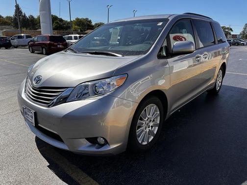2013 Toyota Sienna XLE