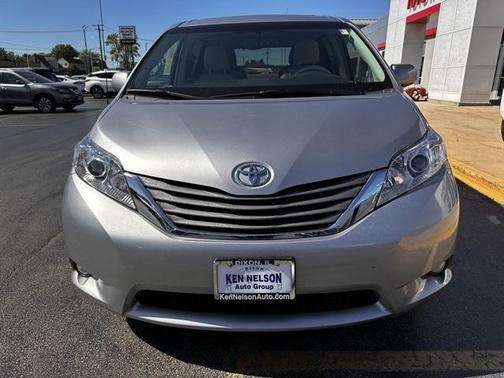 2013 Toyota Sienna XLE