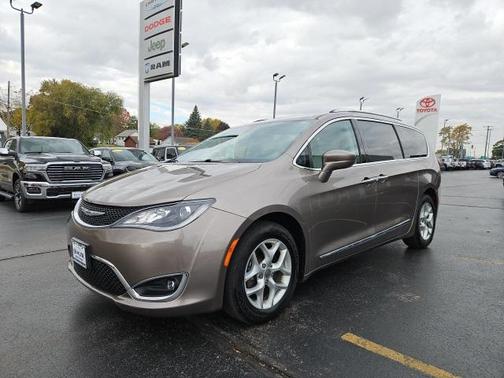 2018 Chrysler Pacifica Touring-L