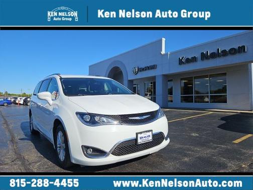 2018 Chrysler Pacifica Touring-L