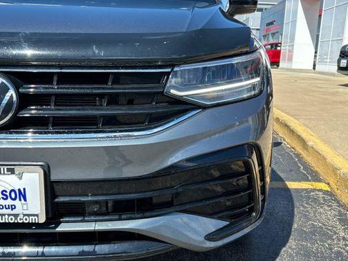 2022 Volkswagen Tiguan 2.0T SE R-Line Black 4MOTION
