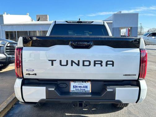 2025 Toyota Tundra Hybrid Platinum