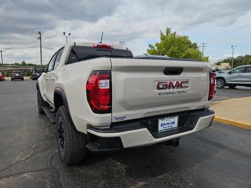 2026 GMC Canyon AT4
