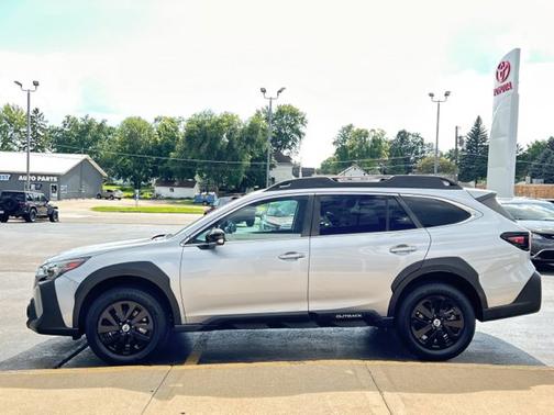 Ice Silver Metallic 2023 Subaru Outback Base