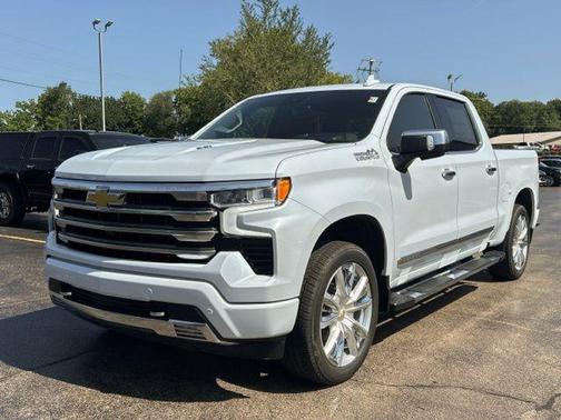 Polar White Tricoat 2026 Chevrolet Silverado 1500 High Country