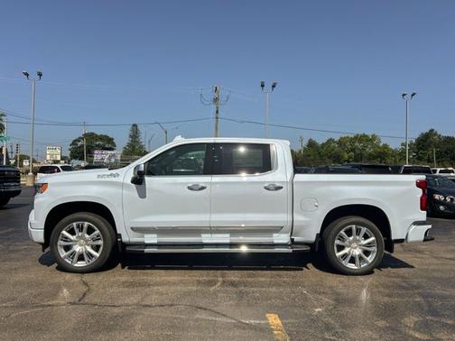 Polar White Tricoat 2026 Chevrolet Silverado 1500 High Country