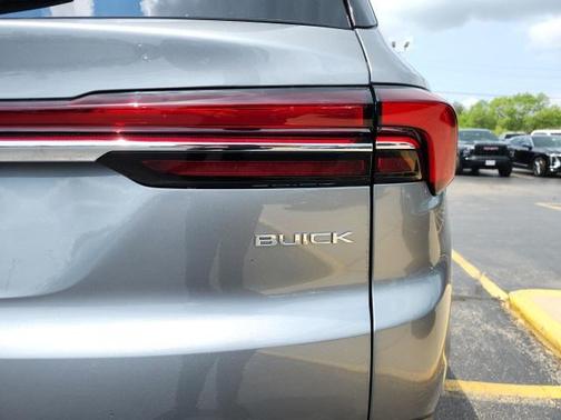 2025 Buick Enclave Preferred FWD