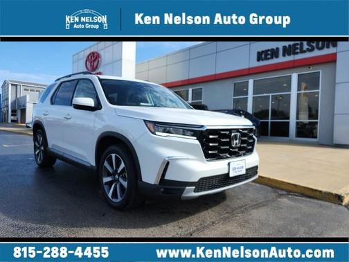 2025 Honda Pilot Touring 8-Passenger