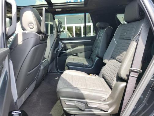 2025 Cadillac Escalade V-Series