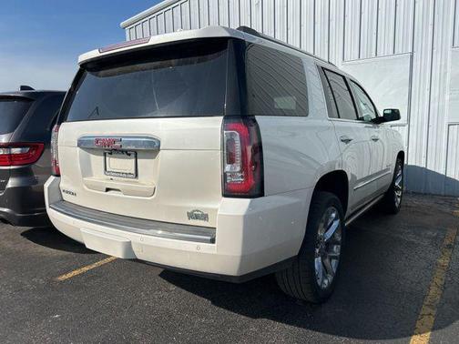 White Diamond Clearcoat 2015 GMC Yukon Denali
