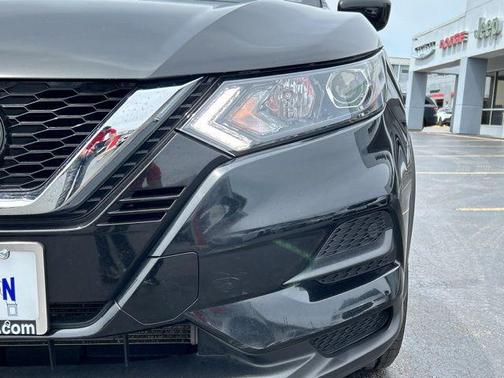 Magnetic Black Pearl 2021 Nissan Rogue Sport S