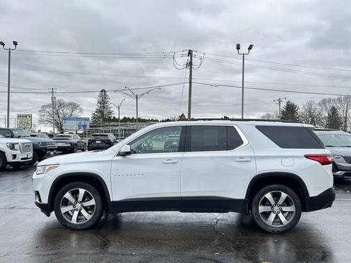 2021 Chevrolet Traverse LT Leather