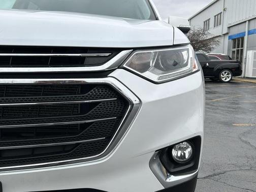 2021 Chevrolet Traverse LT Leather