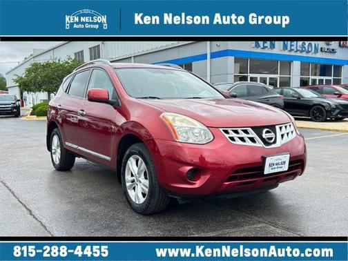 Cayenne Red Metallic 2012 Nissan Rogue SV