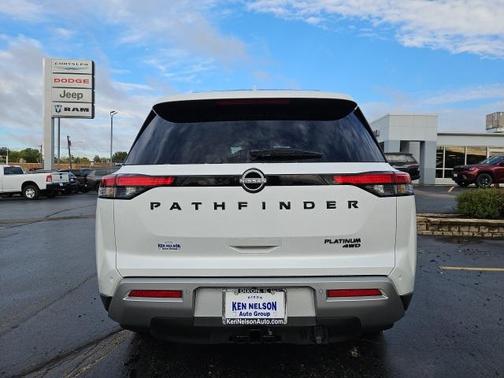 2025 Nissan Pathfinder Platinum 4WD
