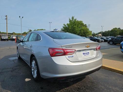2022 Chevrolet Malibu FWD LT