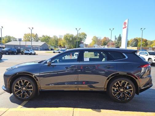 2025 Toyota Crown Signia Limited