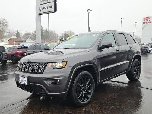 2021 Jeep Grand Cherokee Laredo