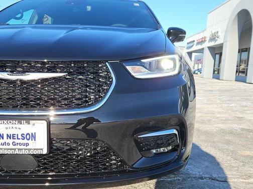 2026 Chrysler Pacifica L