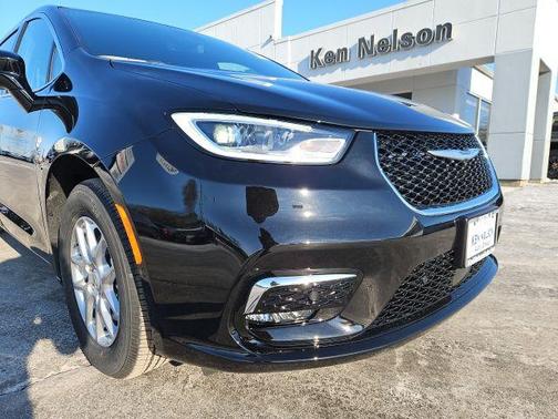 2026 Chrysler Pacifica L