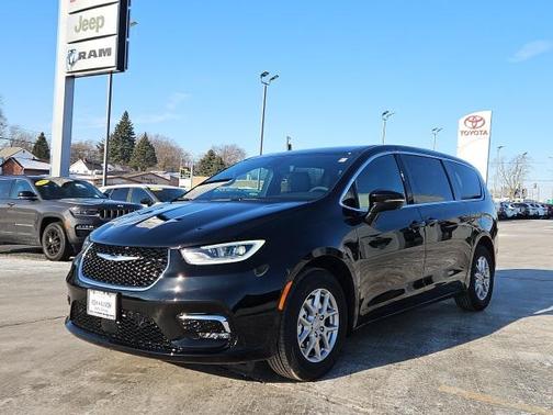 2026 Chrysler Pacifica L