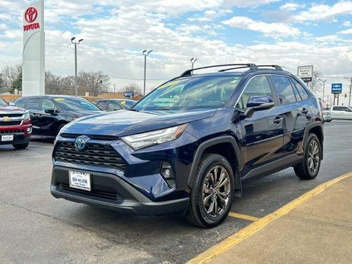 2023 Toyota RAV4 Hybrid XLE Premium
