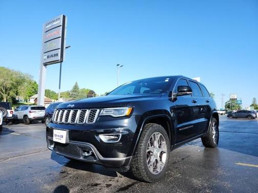 2018 Jeep Grand Cherokee Sterling Edition