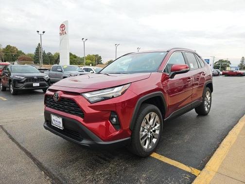 2025 Toyota RAV4 XLE Premium