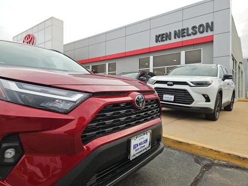 2025 Toyota RAV4 XLE Premium