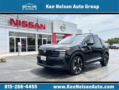 Super Black 2025 Nissan Kicks SR
