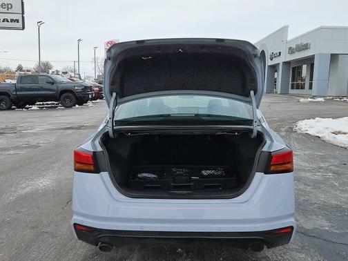 2024 Nissan Altima SR VC-Turbo FWD